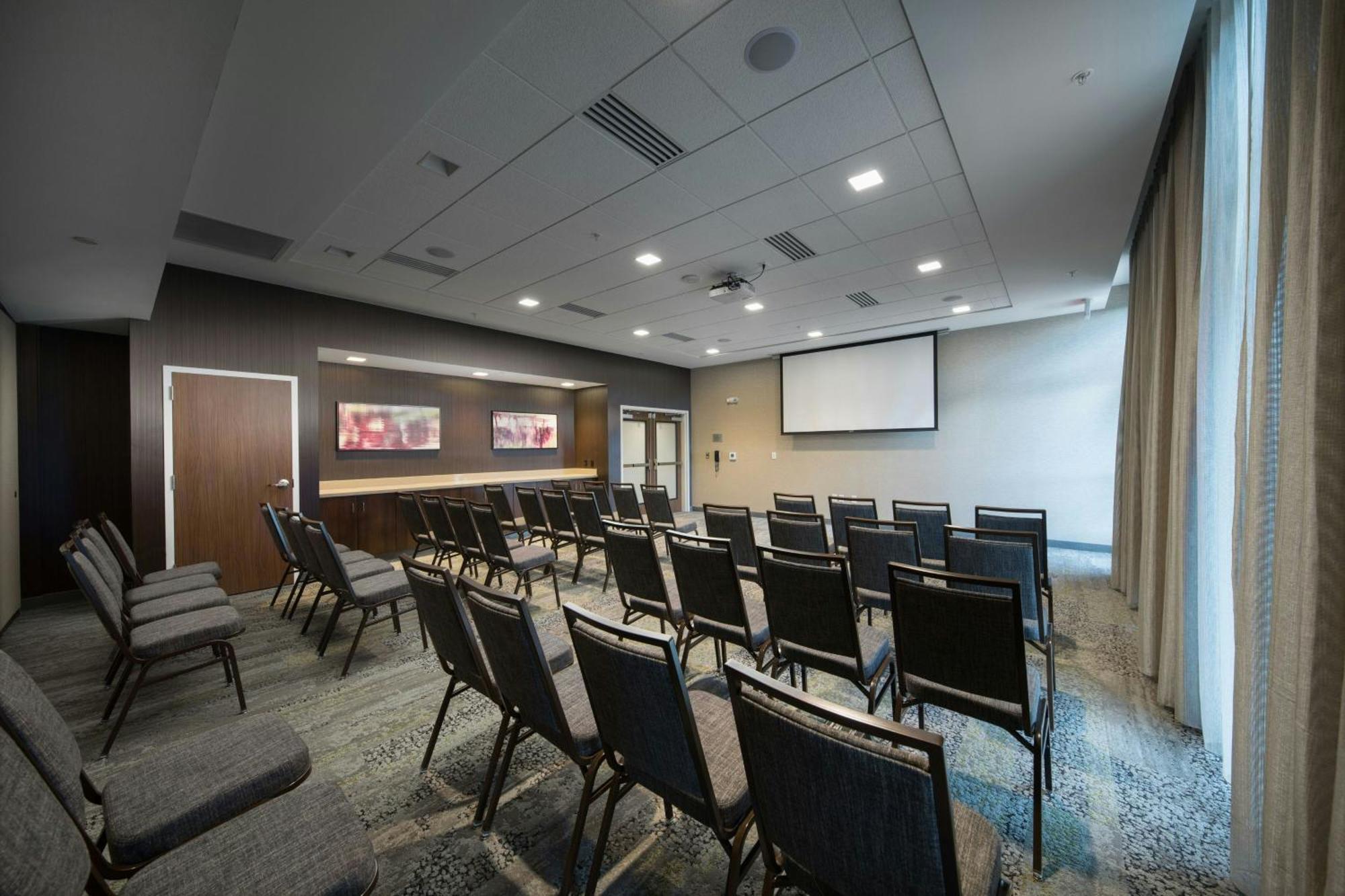 Courtyard By Marriott Russellville Exterior foto